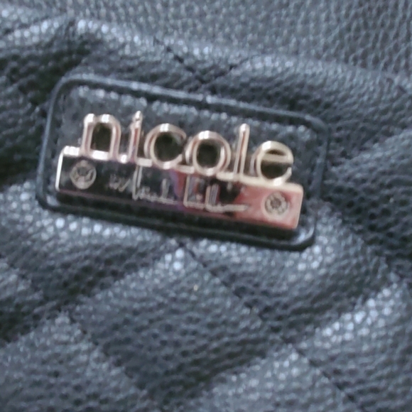 Nicole Miller Cute small Black quilted Bag. Hot Pink interior. NWT. - Picture 7 of 7